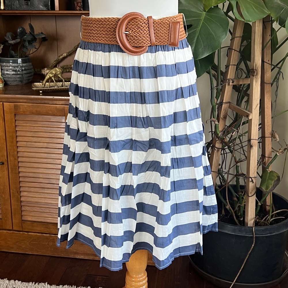 *Remain Knee Length Striped Blue & White Skirt with Brown Woven Wide Belt S